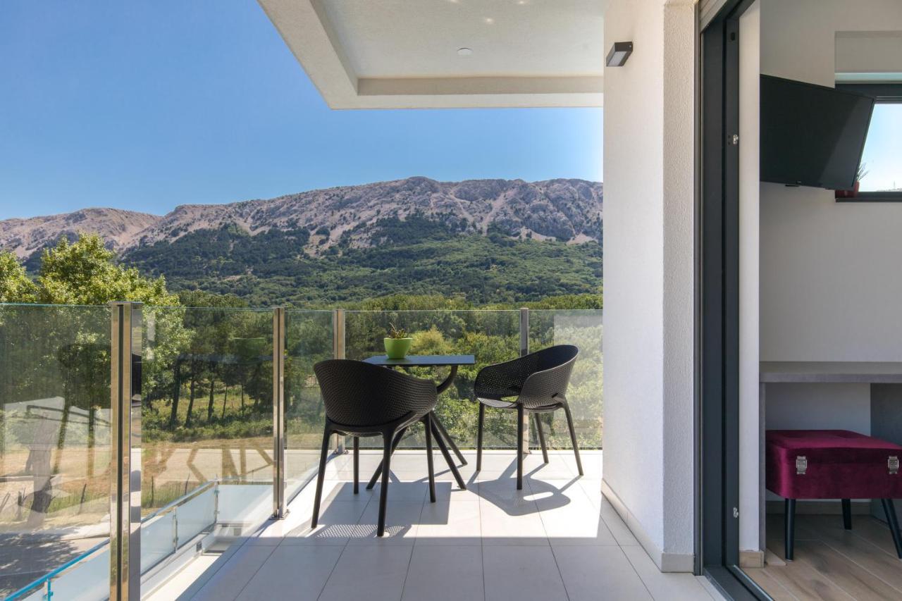 Villa Supernus With Heated Pool Baška Dış mekan fotoğraf